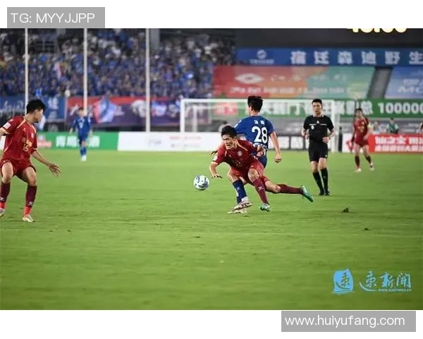 聚焦绿茵场巨星独家专访揭秘足球人生与赛场内外故事